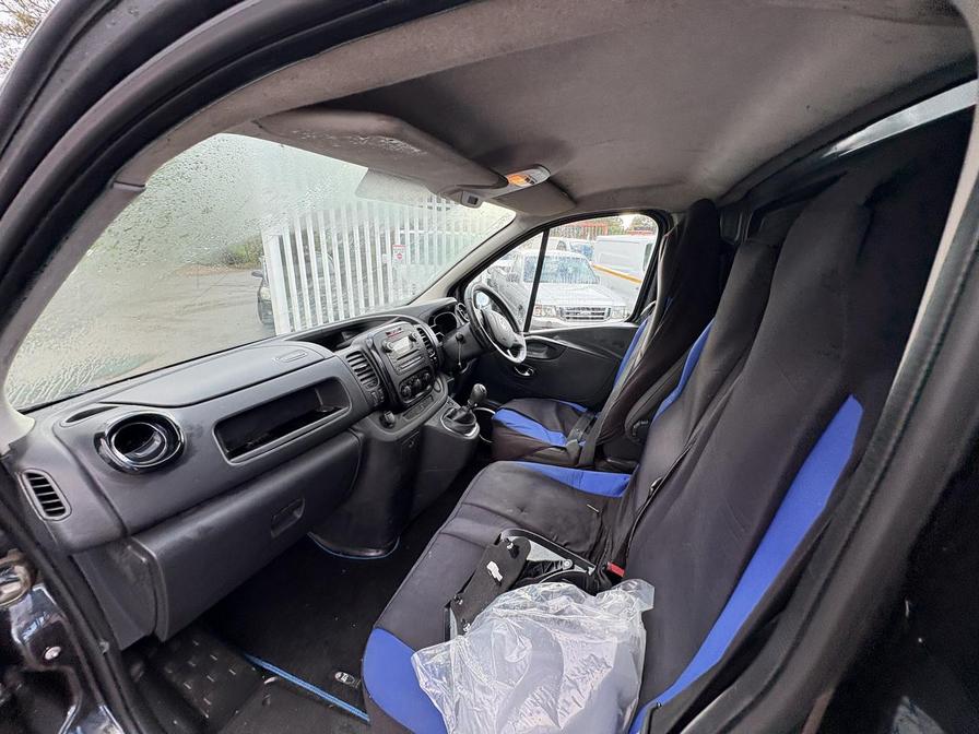 2016 Vauxhall Vivaro – Model: Vivaro  2700 Sportive CDTI – DY16OYC