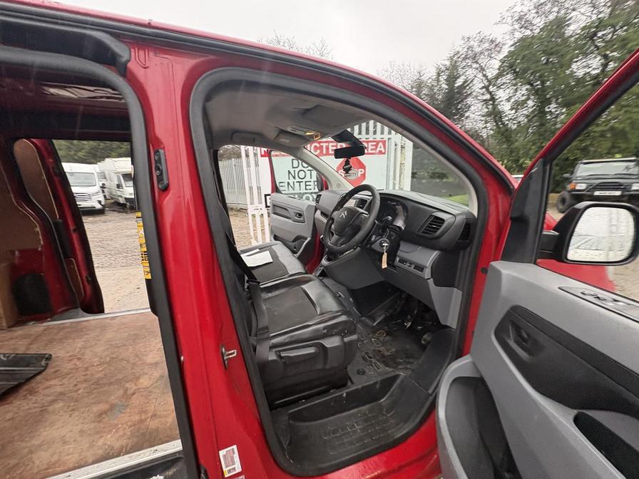 2017 Citroen Dispatch – Model: Dispatch 1400 Enterprise Blue HDi S/S – GU67XKW