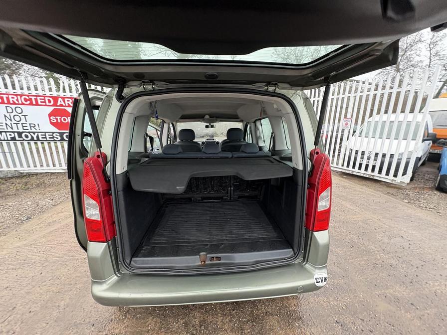 2008 Peugeot Partner Tepee – Model: Partner Tepee S HDi 75 – WN58EOB