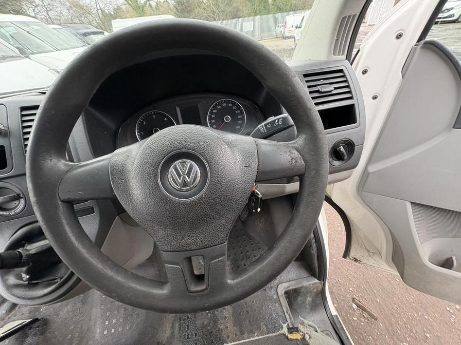 2014 Volkswagen Transporter – Model: Transporter T28 StartLine TDI – RE14OTL