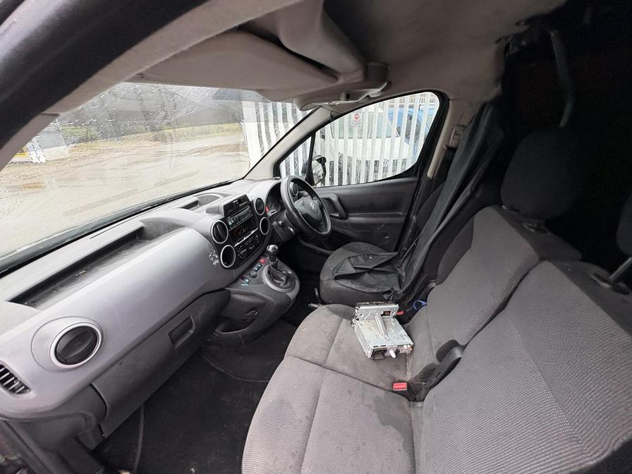 2018 Citroen Berlingo – Model: Berlingo 625 Enterprise Blue HDi – LR68WZD