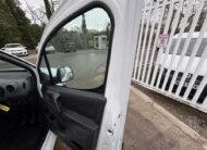 2016 Peugeot Partner – Model: Partner 750 SE L2 Blue HDi – NA16RJV