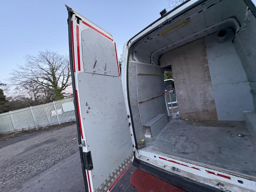 2014 Ford Transit – Model: Transit 125 T350 RWD – VU14XAD