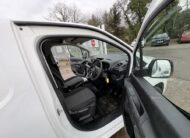 2020 Vauxhall Combo – Model: Combo 2300 Sportive S/S – DV70UHU