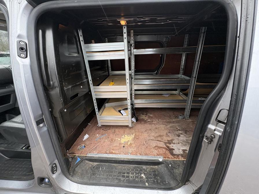 2020 Vauxhall Vivaro – Model: Vivaro 2900 Dynamic S/S – DT69ZWA