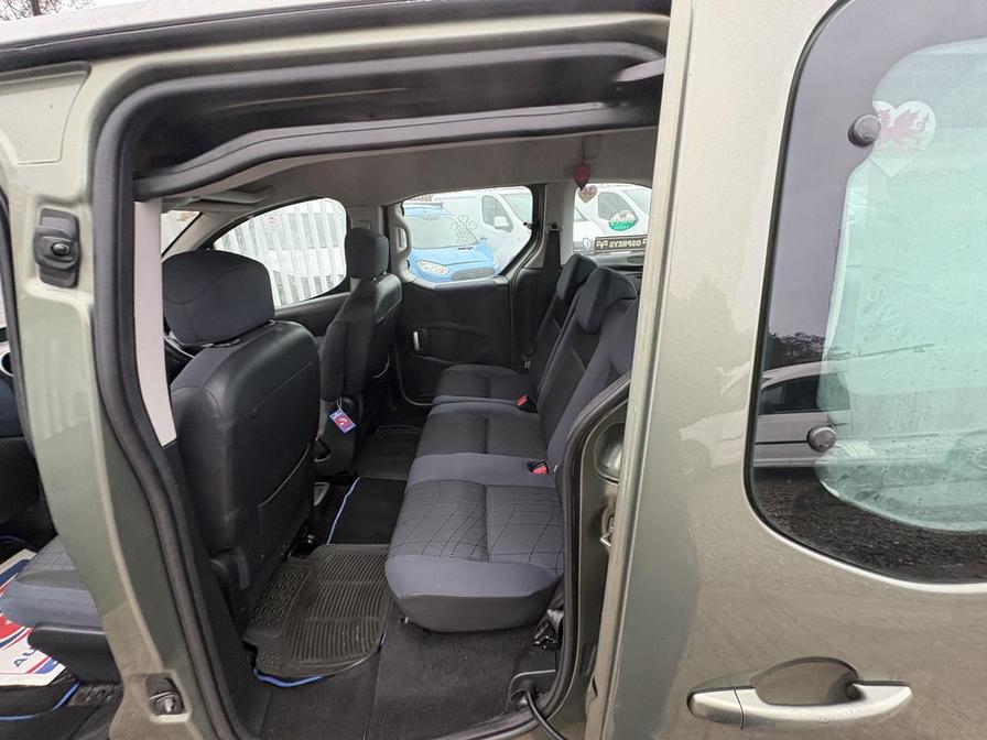 2008 Peugeot Partner Tepee – Model: Partner Tepee S HDi 75 – WN58EOB