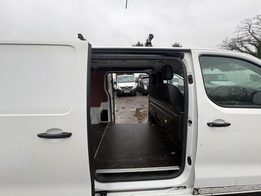 2017 Citroen Dispatch – Model: Dispatch 1400 Enterprise Blue HDi S/S – BX67HKM