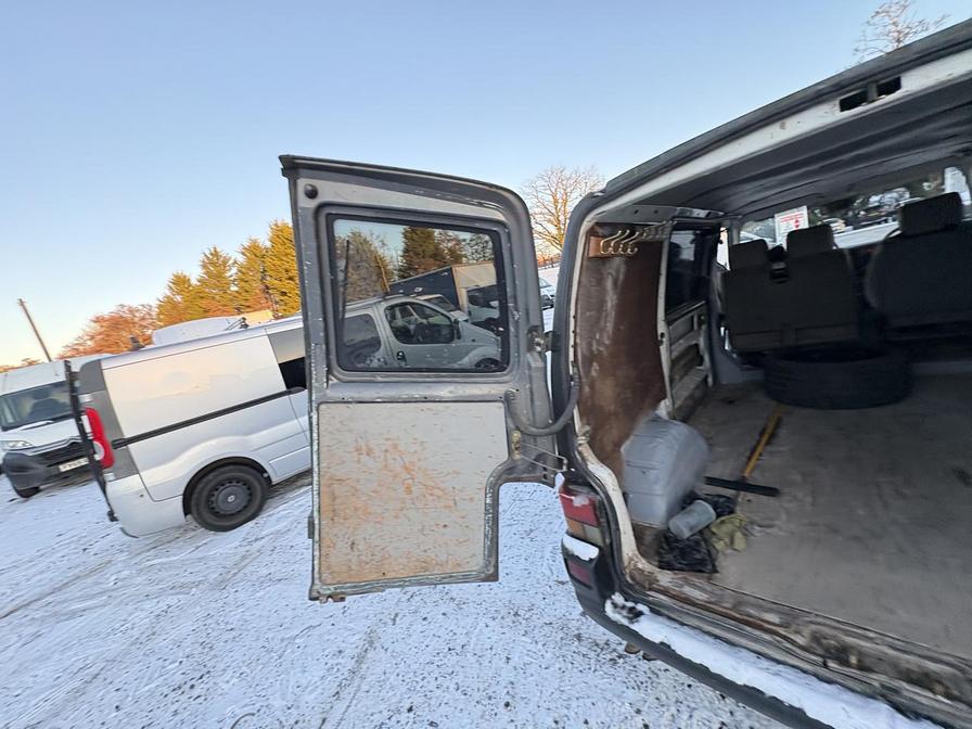 2001 Volkswagen Transporter – Model: 1200 TDI SWB – FP51OZC