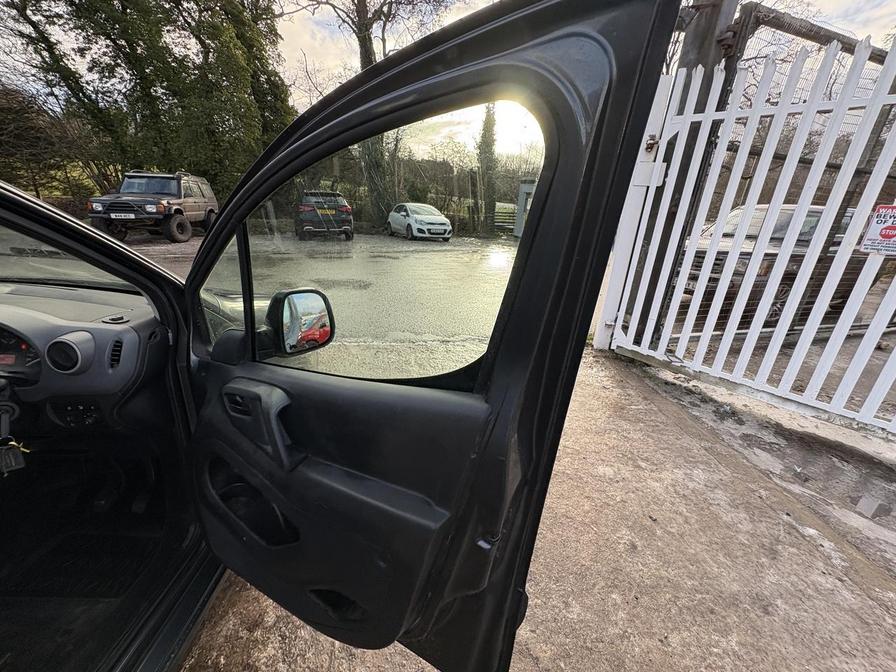 2018 Citroen Berlingo – Model: Berlingo 625 Enterprise Blue HDi – BD18UGY