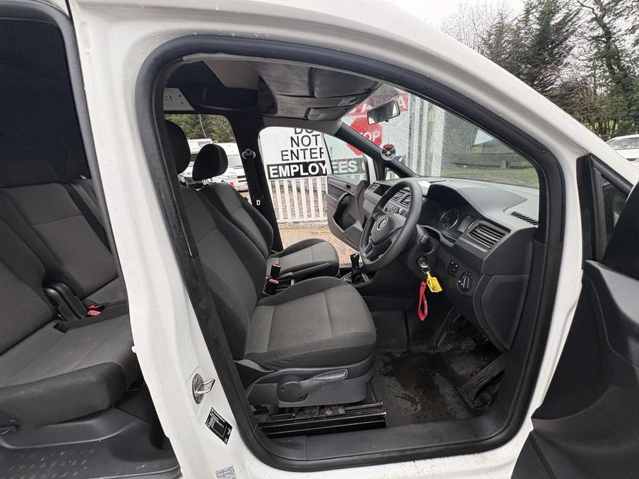 2017 Volkswagen Caddy MaxI – Model: Caddy Maxi C20 TDI – YT67XYY