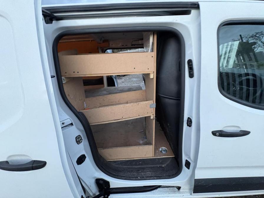 2020 Vauxhall Combo – Model: Combo 2300 SportIVE TD S/S – FD70LXU