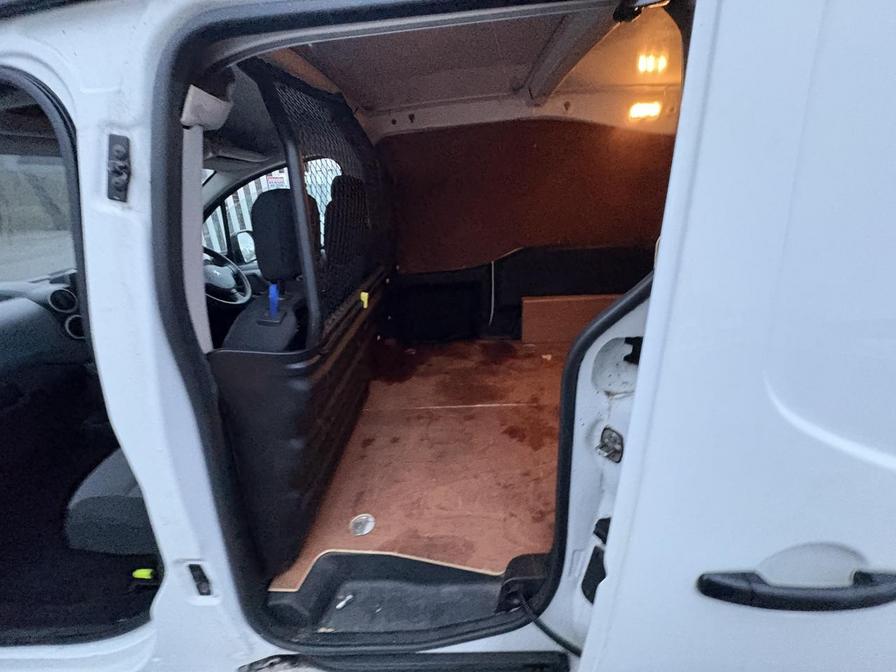 2017 Peugeot Partner – Model: Partner Professional L1 Blue HDi – OU17WHE