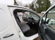 2016 Peugeot Partner – Model: Partner 750 SE L2 Blue HDi – NA16RJV