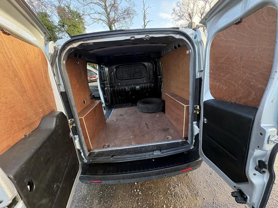 2018 Fiat Doblo Cargo – Model: Doblo 16V SX MultiJet II – NX68HMH