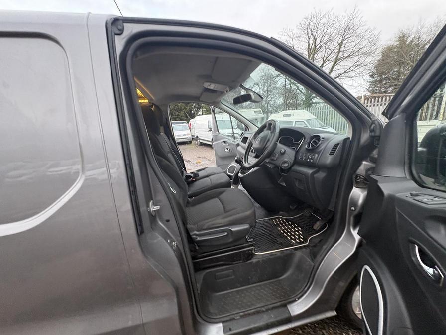 2017 Vauxhall Vivaro – Model: Vivaro  2700 Sportive CDTI – WF17XHH