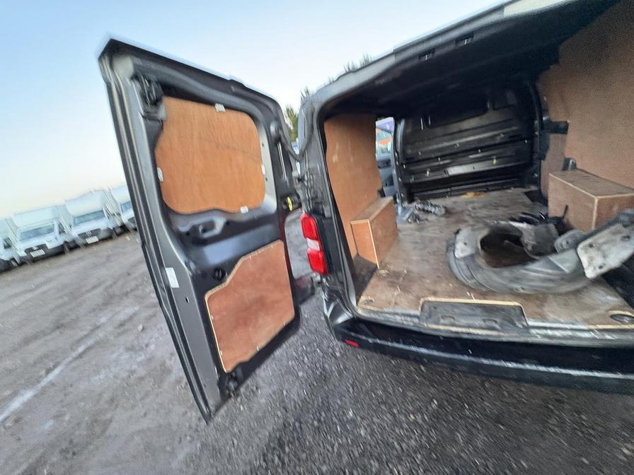 2019 Vauxhall Vivaro – Model: Vivaro 2900 Sportive S/S – DU69ZZA