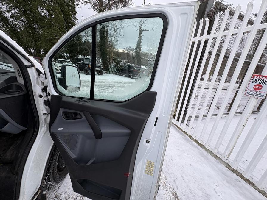 2015 Ford Transit Custom – Model: Transit Custom 270 E-Tech – LX15NSU