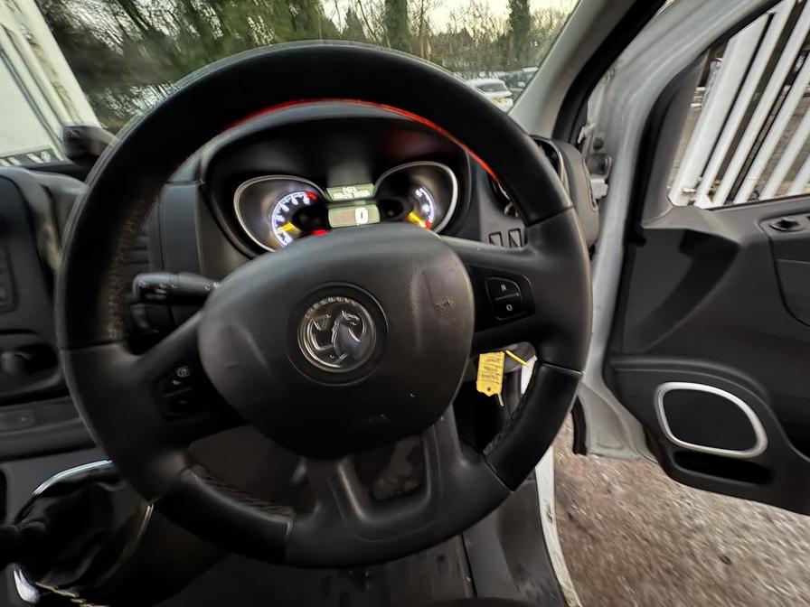 2016 Vauxhall Vivaro – Model: Vivaro  2900 Sportive CDTi – DU66LAO