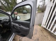 2020 Vauxhall Combo – Model: Combo 2000 LE Nav S/S – VE70AYH/M11AJL