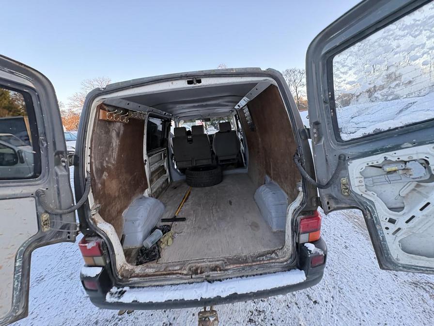 2001 Volkswagen Transporter – Model: 1200 TDI SWB – FP51OZC