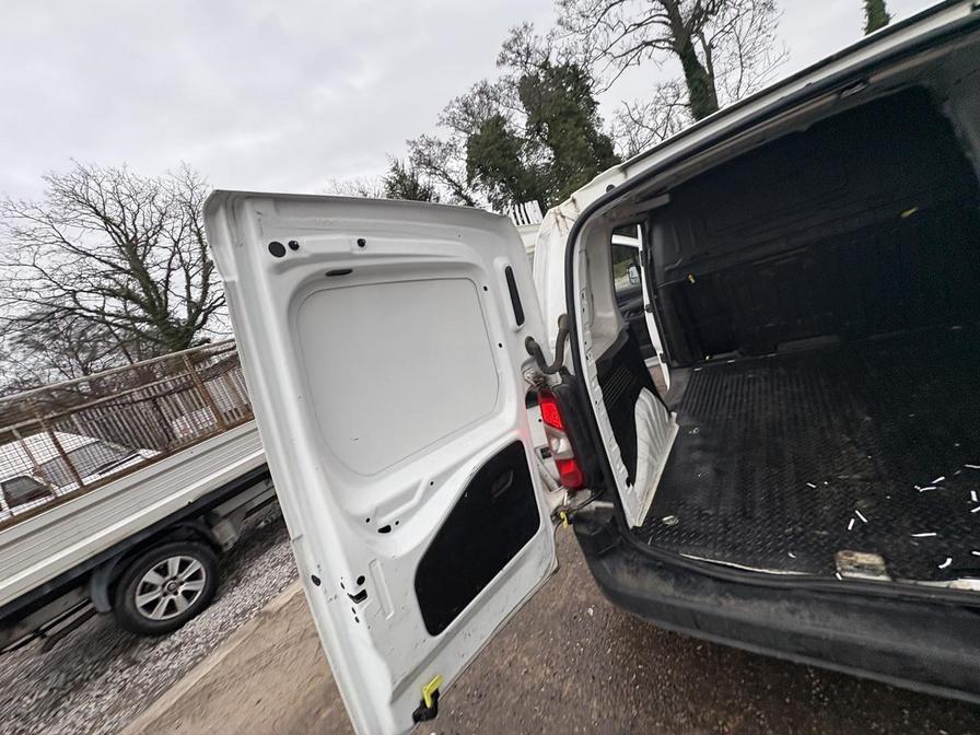 2020 Citroen Berlingo – Model: Berlingo 650 Enterprise Blue HDi S/S – LB70LZV