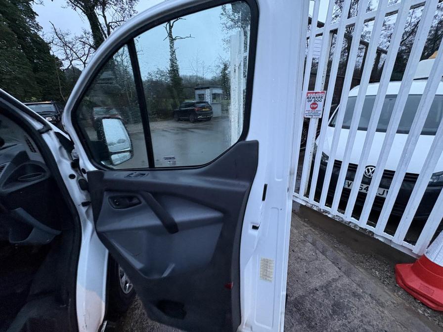 2015 Ford Transit Custom – Model: Transit Custom 290 E-Tech – FL65RYZ