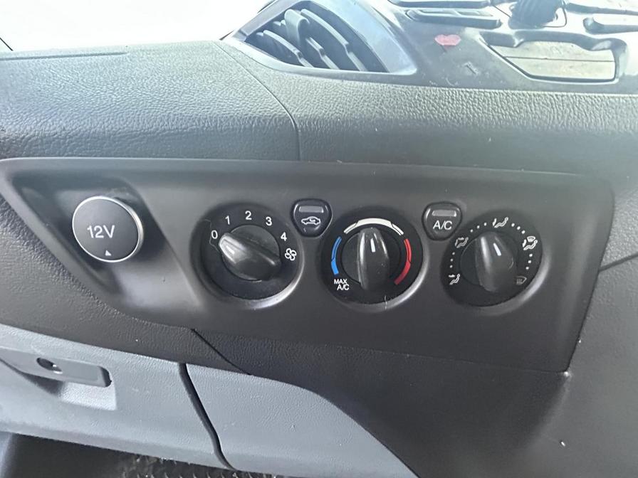 2017 Ford Transit Custom – Model: Transit Custom 270 Limited – PN67WWX