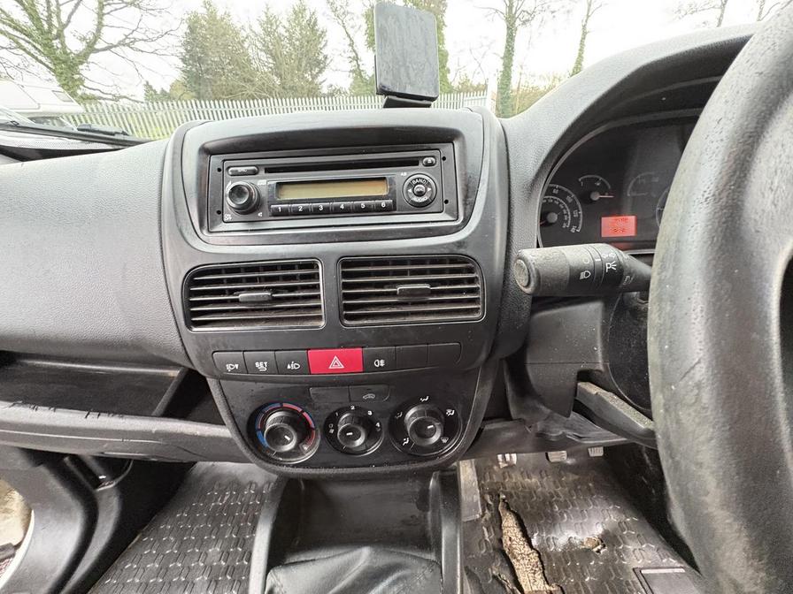 2017 Vauxhall Combo – Model: Combo 2000 CDTi – WN17VHC