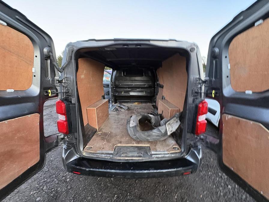 2019 Vauxhall Vivaro – Model: Vivaro 2900 Sportive S/S – DU69ZZA