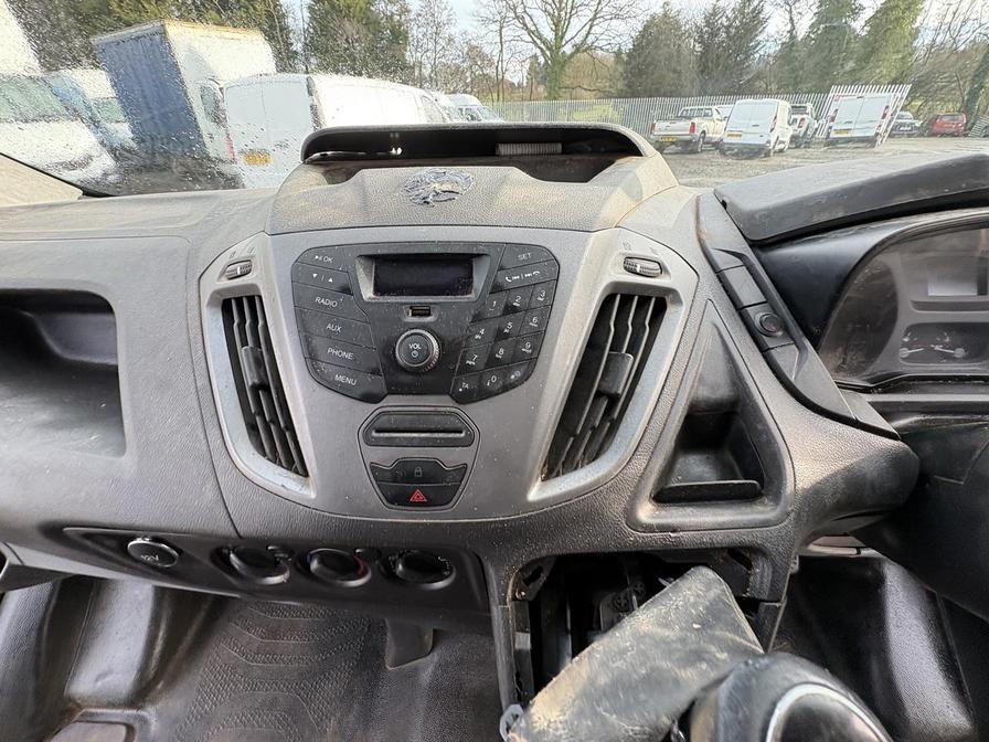 2015 Ford Transit Custom – Model: Transit Custom 290 E-Tech – BX15XJB