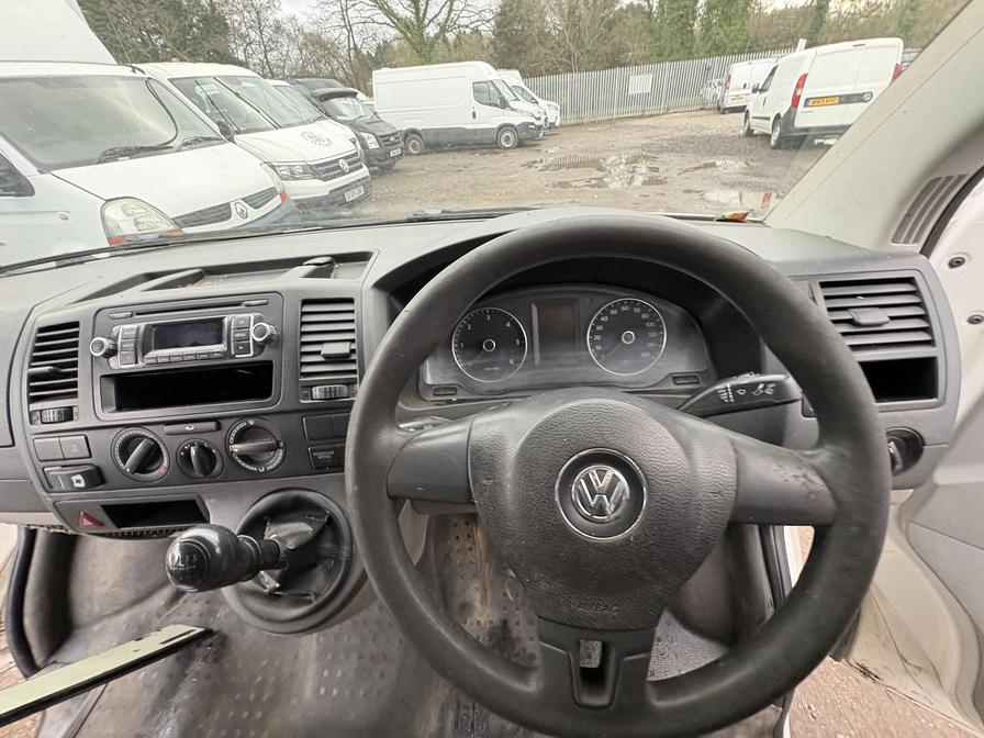 2014 Volkswagen Transporter – Model: Transporter T28 StartLine TDI – RE14OTL