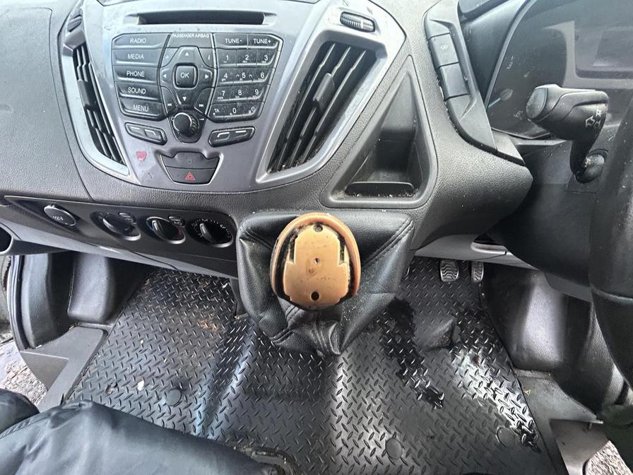 2017 Ford Transit Custom – Model: Transit Custom 270 Limited – PN67WWX