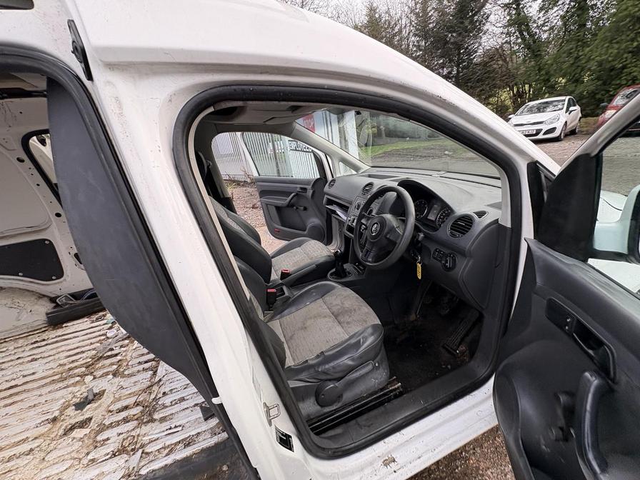 2011 Volkswagen Caddy MaxI – Model: Caddy Maxi C20 TDI – PK11PYU