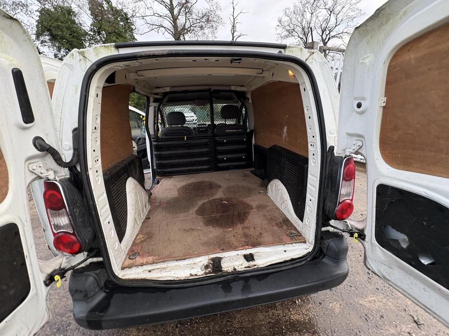 2014 Peugeot Partner – Model: Partner 850 S L1 HDi – NX64ZCO