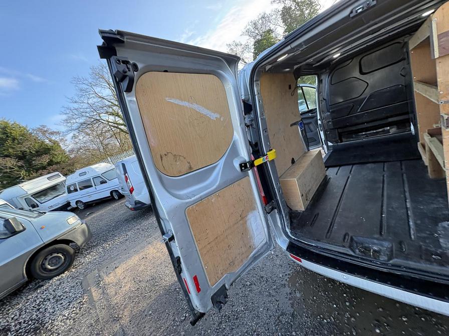 2019 Ford Transit Custom – Model: Transit Custom 280 Limited – MT19MFU