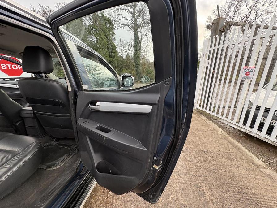 2017 Isuzu D-Max – Model: D-Max Utah Vision Double Cab Twin T TD Auto – YE17BPY