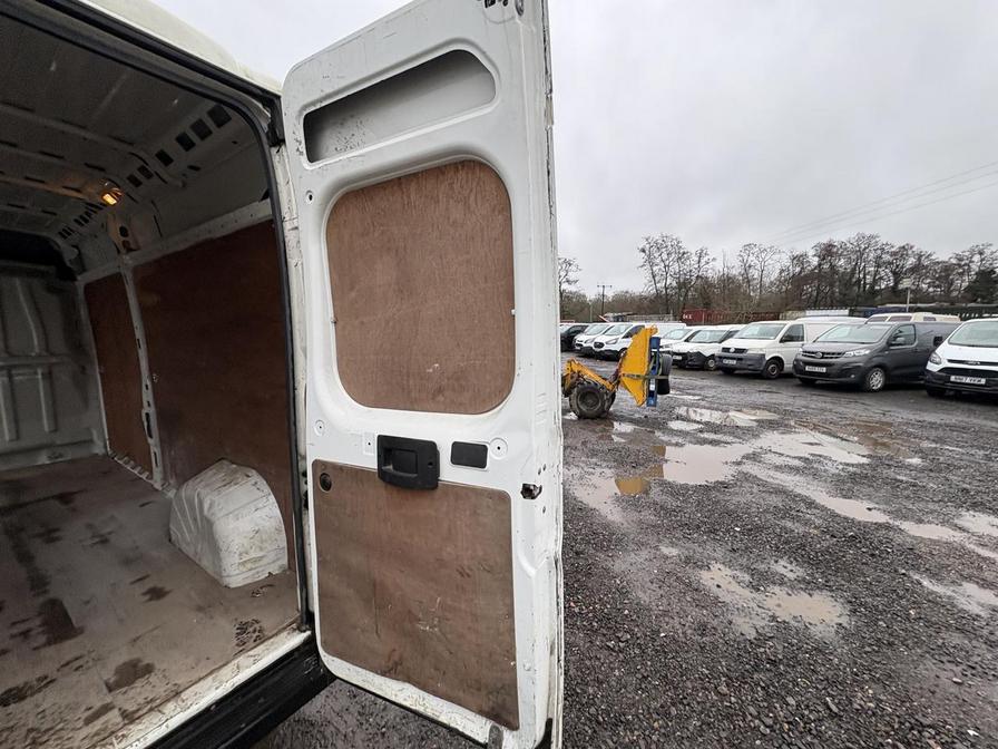 2020 Peugeot Boxer – Model: Boxer 335 Professional L3H2 Blue HDi – BJ20YPO