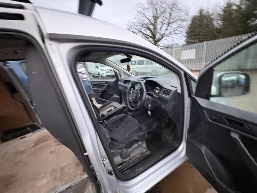 2016 Volkswagen Caddy MaxI – Model: Caddy Maxi C20 Highline TDI – GL66HYF