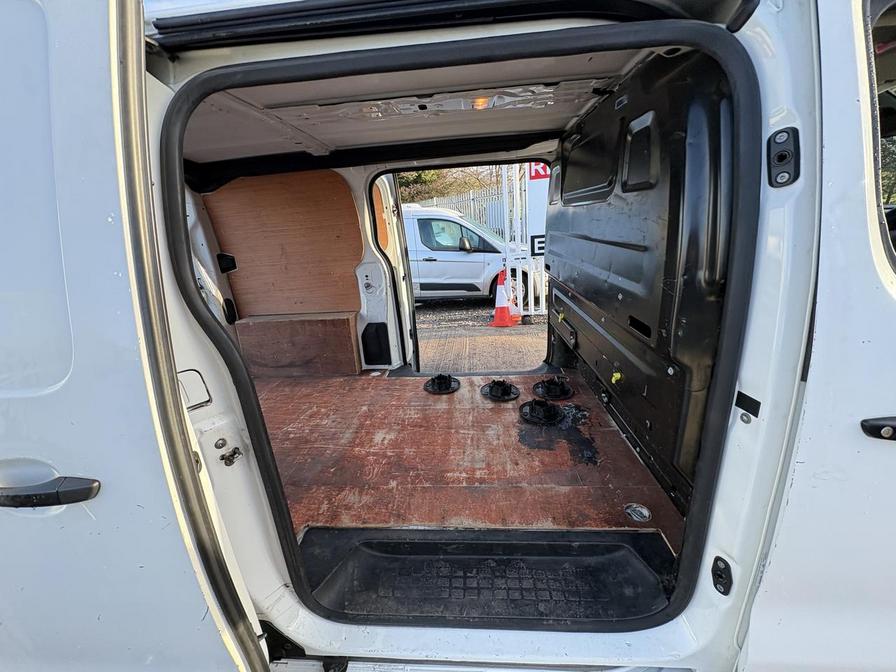 2019 Peugeot Expert – Model: Expert Professional L1 Blue HDi – NU69VFN