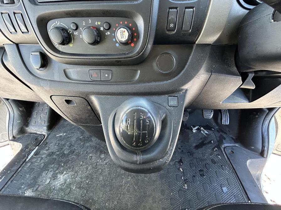 2016 Renault Trafic – Model: Trafic SL27 Business+ Energy dCi – LC66MKX