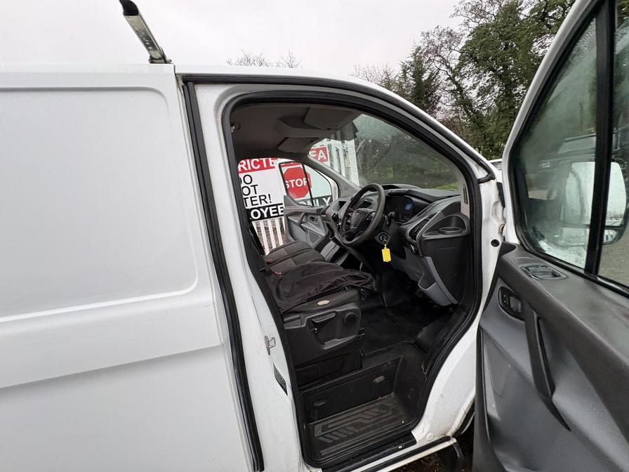 2014 Ford Transit Custom – Model: Transit Custom 270 E-Tech – BK64OVE