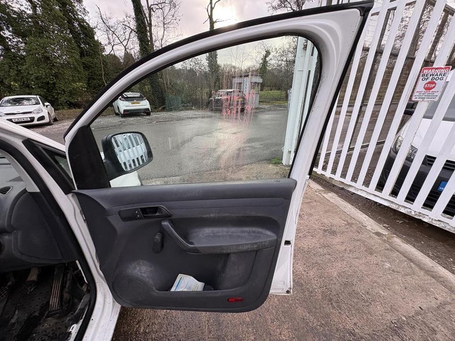 2011 Volkswagen Caddy – Model: Caddy C20 TDI 102 – PF11OGH