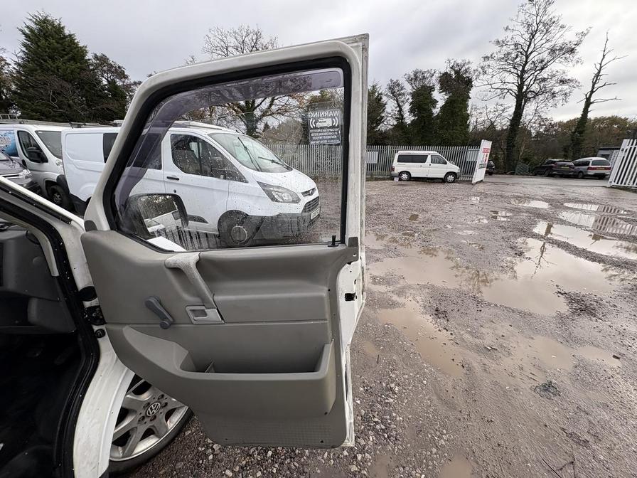 1999 Volkswagen Transporter – Model: Transporter TDI SWB – V247KAM