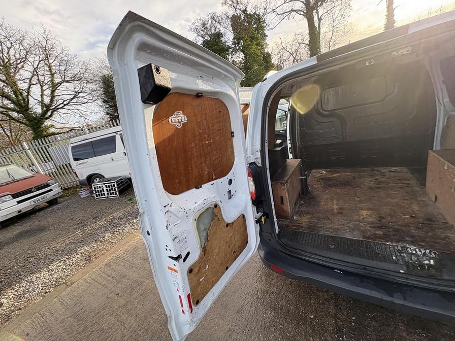 2018 Ford Transit Courier – Model: Transit Courier Trend TDCI – RX18HXC