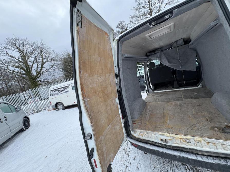 2015 Ford Transit Custom – Model: Transit Custom 270 E-Tech – LX15NSU