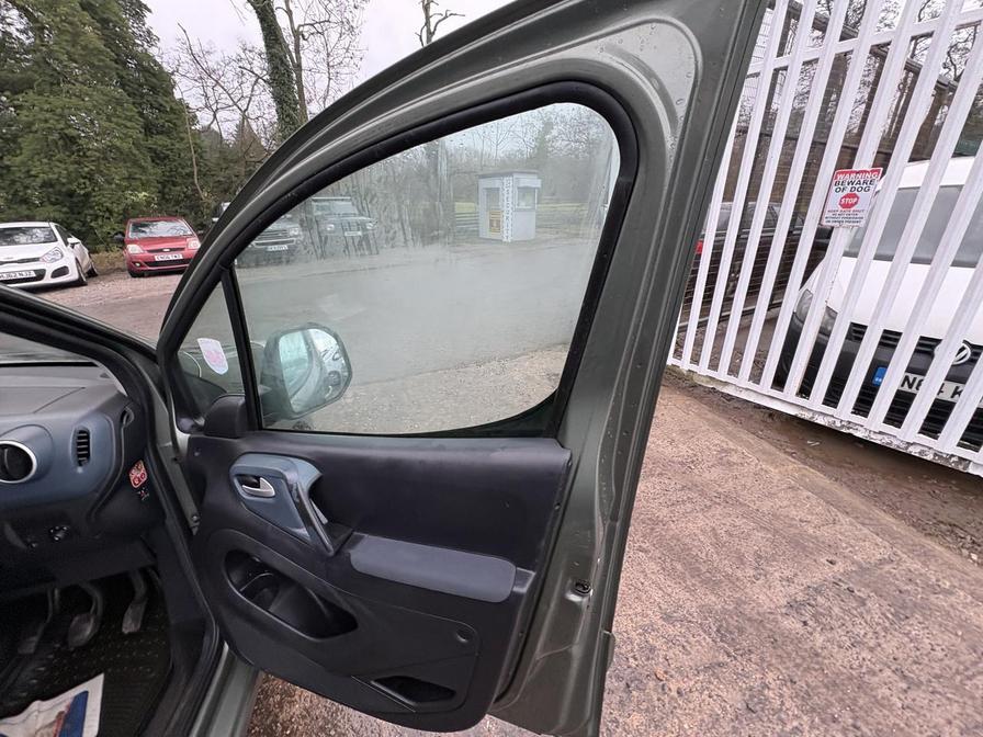 2008 Peugeot Partner Tepee – Model: Partner Tepee S HDi 75 – WN58EOB