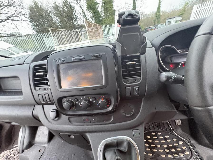 2017 Vauxhall Vivaro – Model: Vivaro  2700 Sportive CDTI – WF17XHH