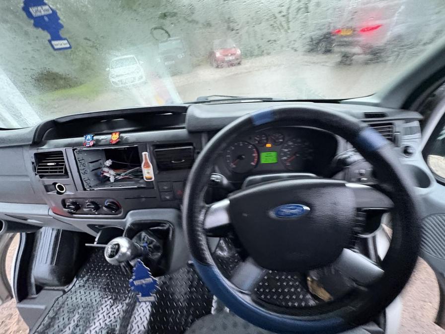 2009 Ford Transit – Model: Transit 140 T300 MWB FWD – AF59JUY