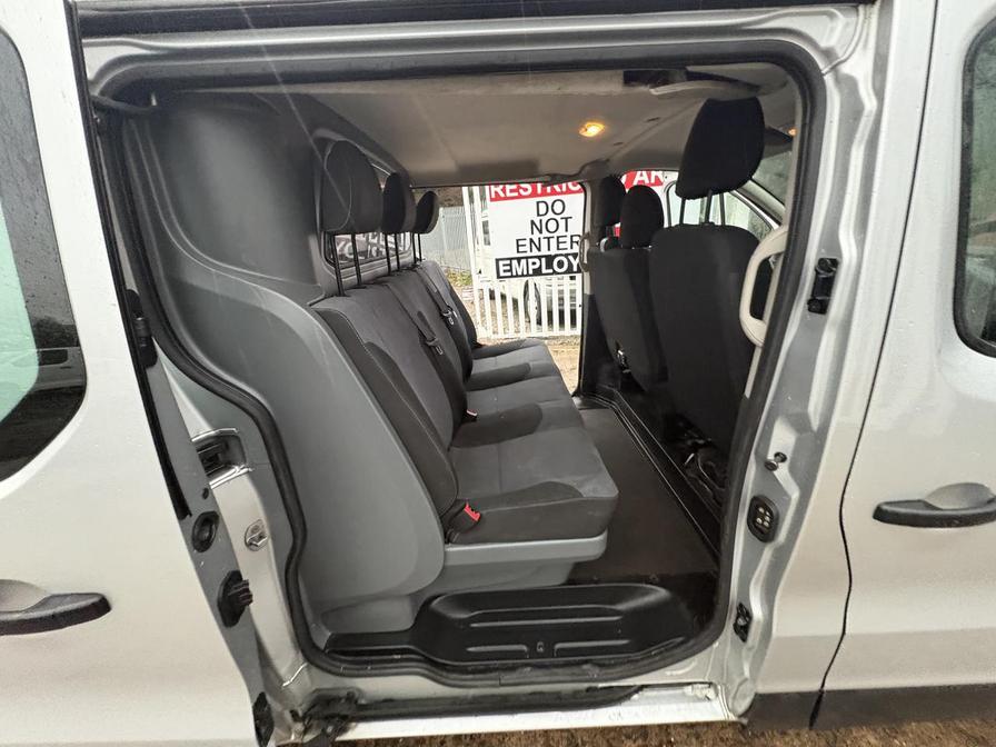 2018 Vauxhall Vivaro – Model: Vivaro 2900 Bi-T CDTi S/S – MK68AWY