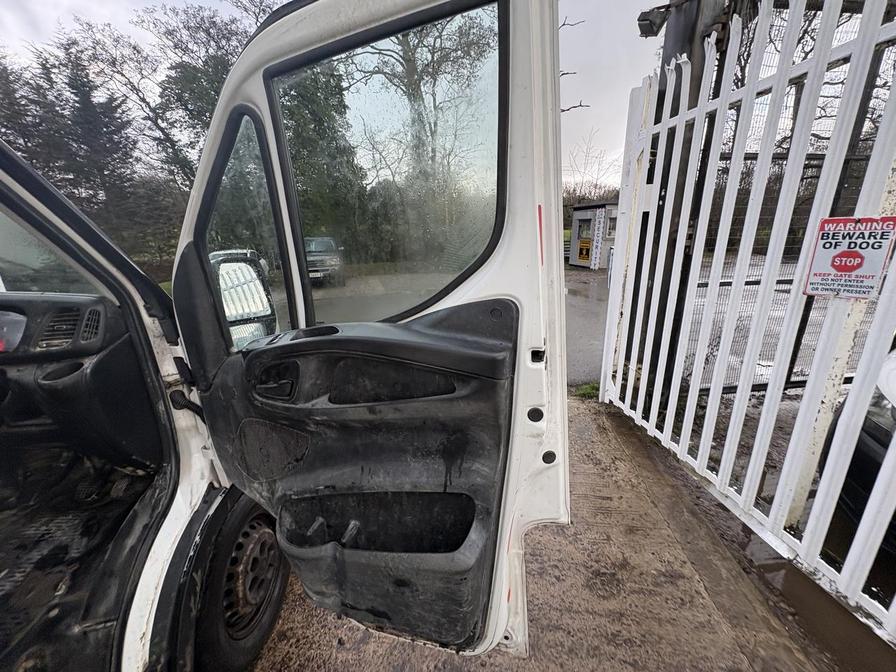 2015 Iveco Daily – Model: Daily 35S13 MWB – HN15WZS